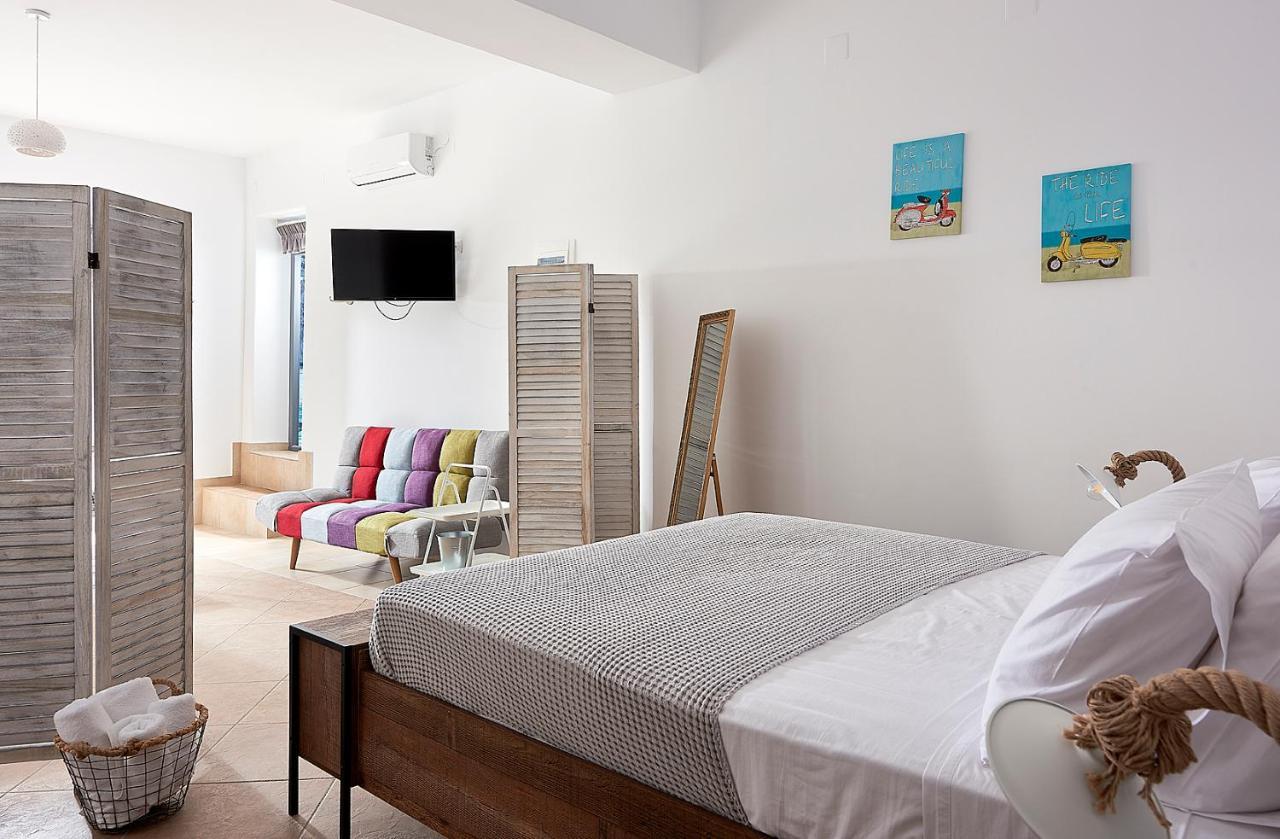 Miramare Luxury Apartments Firopotamos 외부 사진